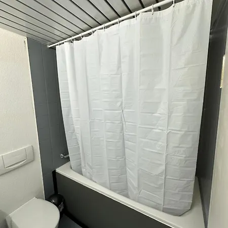 Zentrumsnahe 1-zimmer-wohnung 아파트 카를스루에